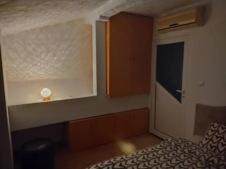Cozy 2 Bedroom Apartment With Terrace Near The Beach And Park Varna