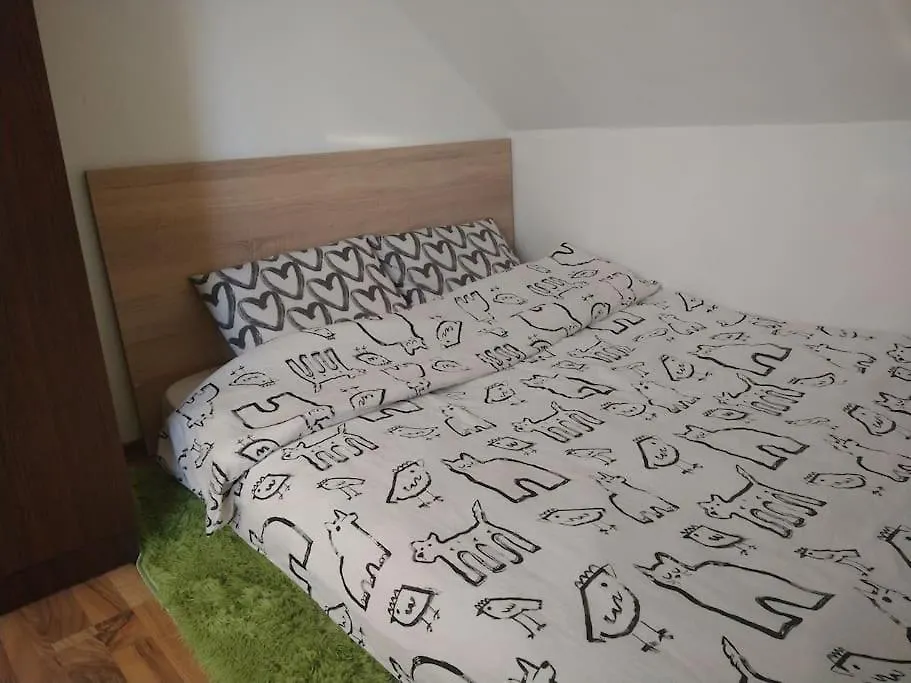 Cozy 2 Bedroom Apartment With Terrace Near The Beach And Park Varna